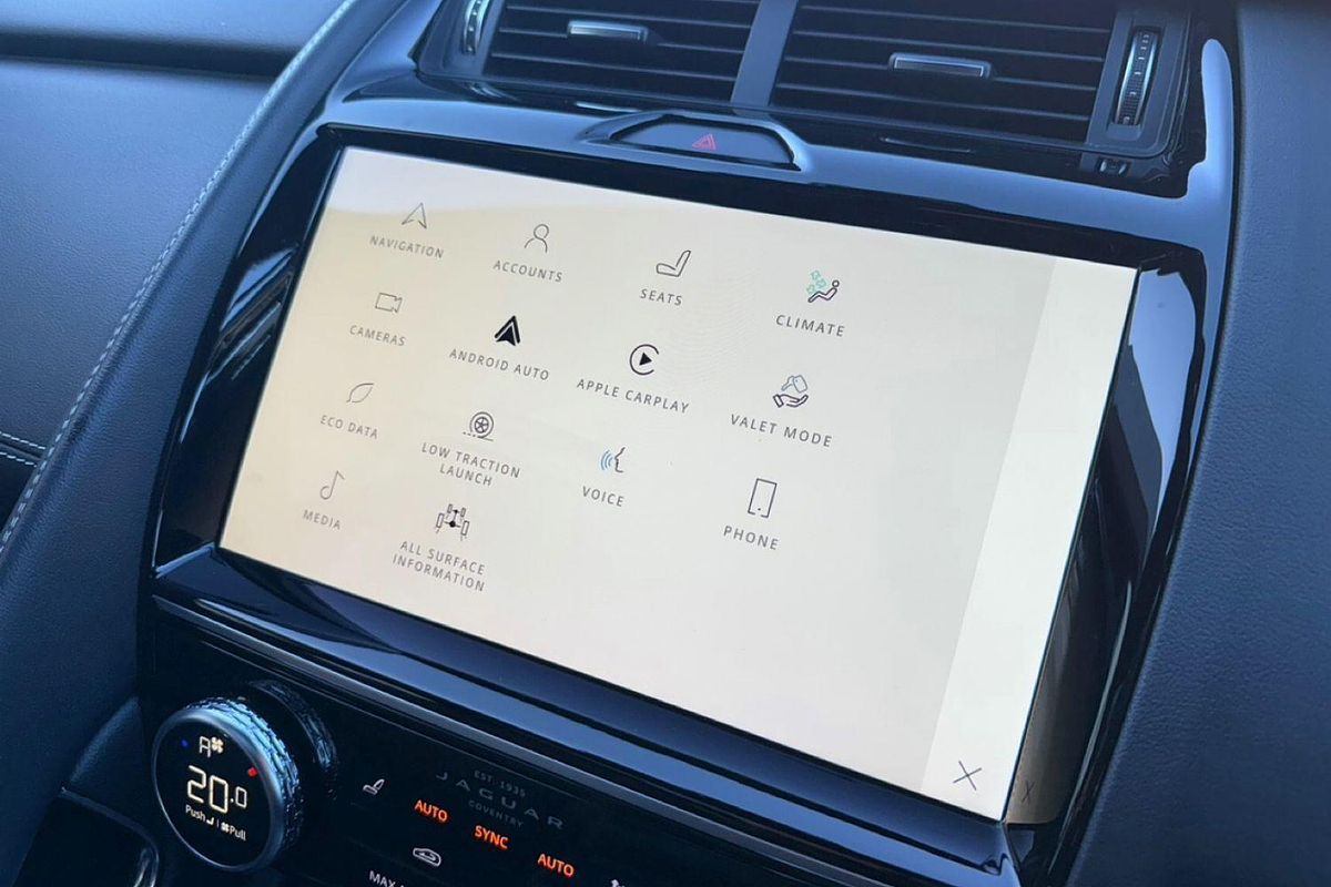 2021 Jaguar E-PACE P250 R-Dynamic SE X540