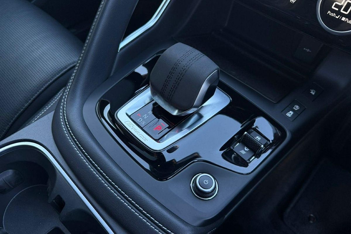 2021 Jaguar E-PACE P250 R-Dynamic SE X540