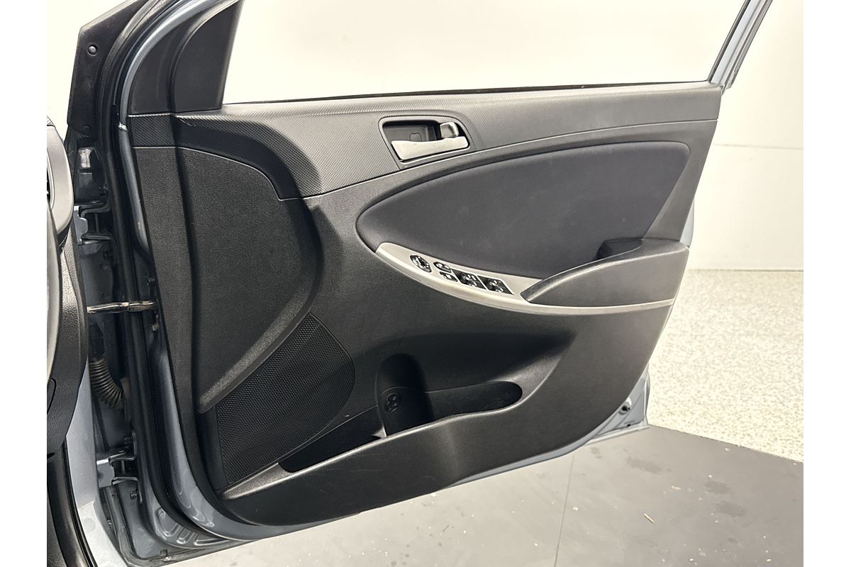 2018 Hyundai Accent Sport RB6