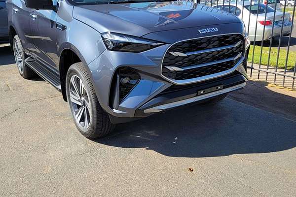 2025 Isuzu MU-X LS-T