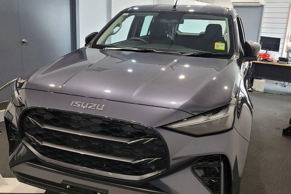 2025 Isuzu MU-X LS-M