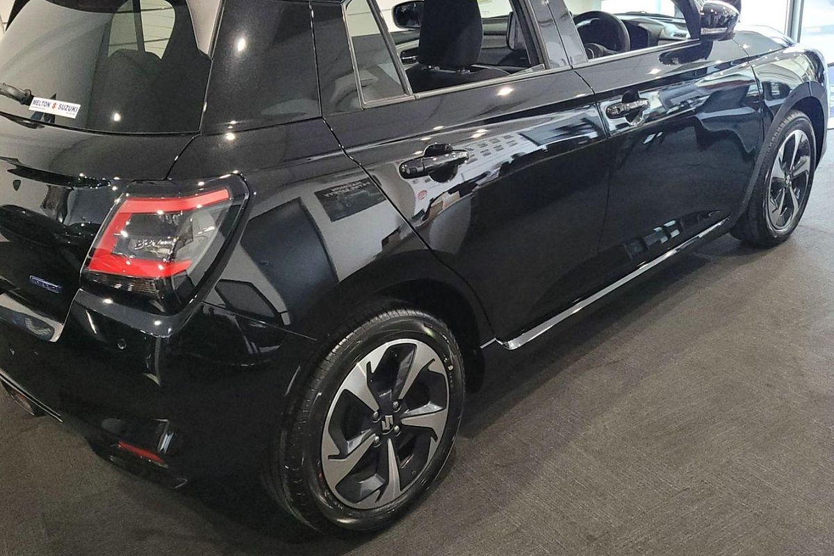 2025 Suzuki Swift Hybrid GLX UZ