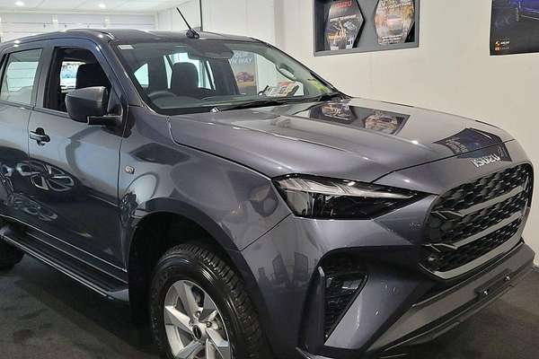 2025 Isuzu MU-X LS-M