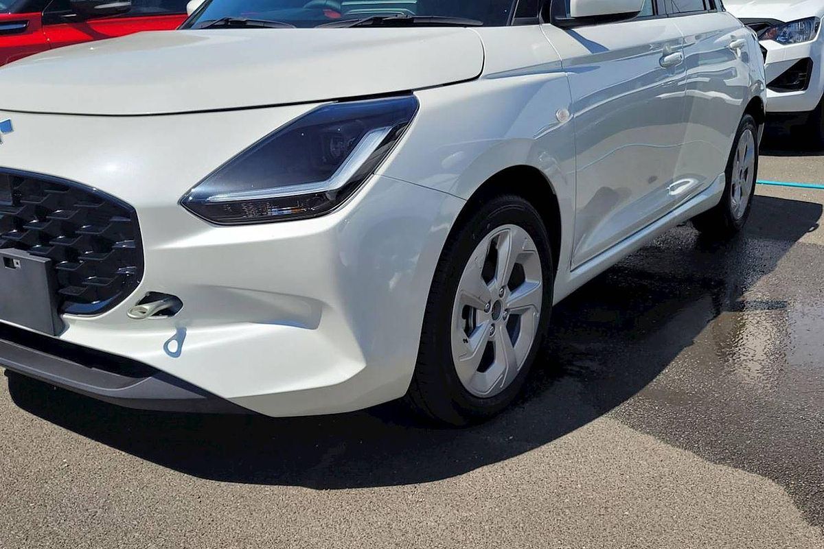 2024 Suzuki Swift Hybrid Plus UZ