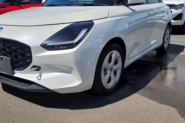 2024 Suzuki Swift Hybrid Plus UZ