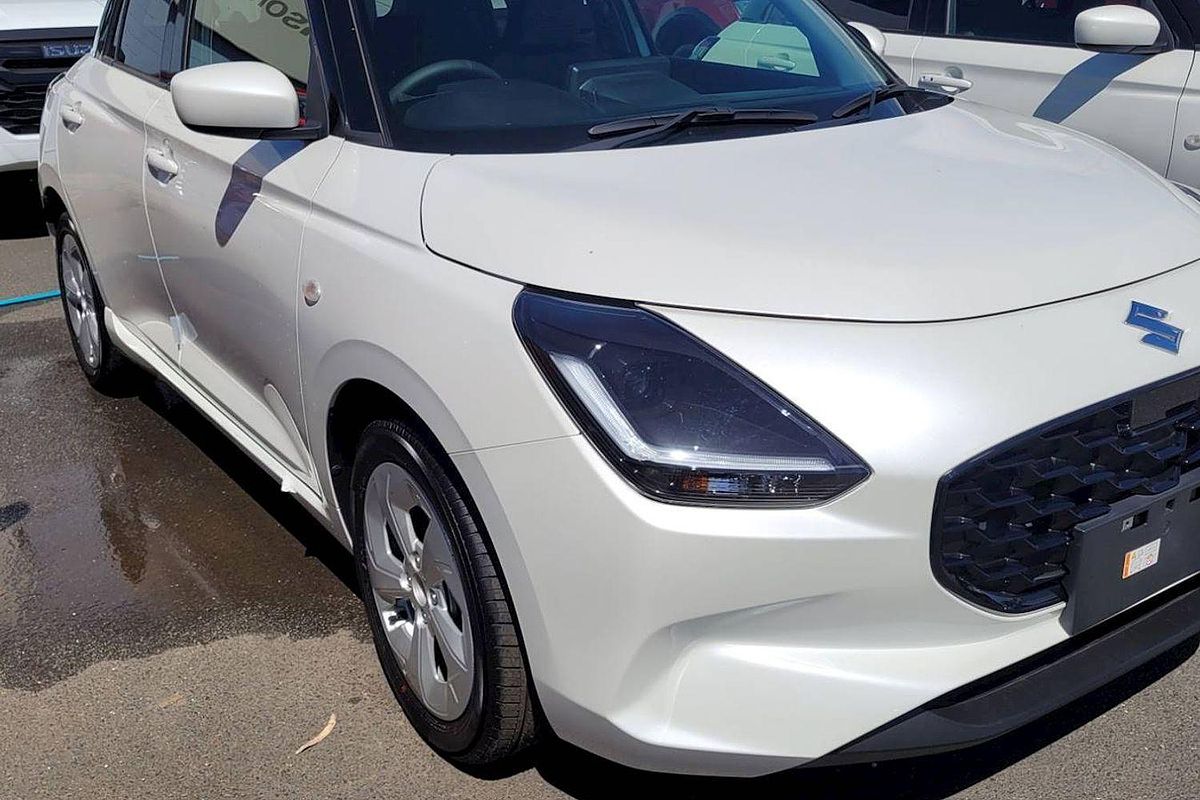 2024 Suzuki Swift Hybrid Plus UZ