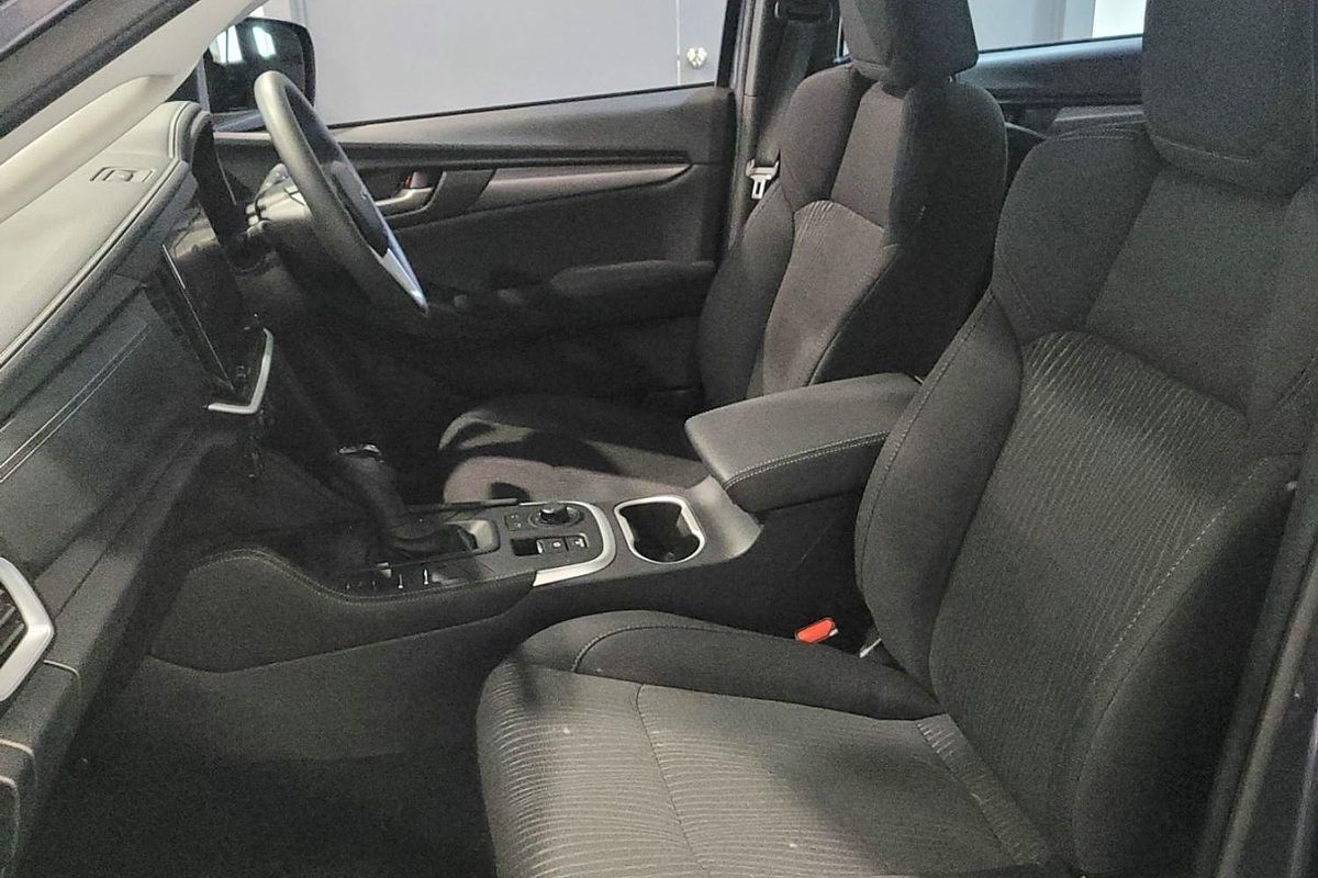 2025 Isuzu MU-X LS-M