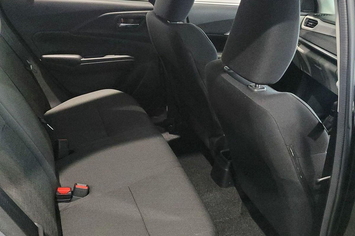 2025 Suzuki Swift Hybrid GLX UZ