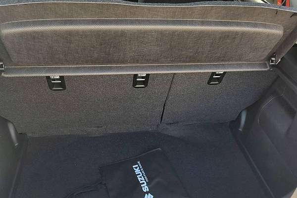 2024 Suzuki Swift Hybrid Plus UZ