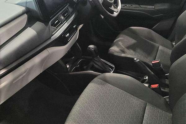 2025 Suzuki Swift Hybrid GLX UZ