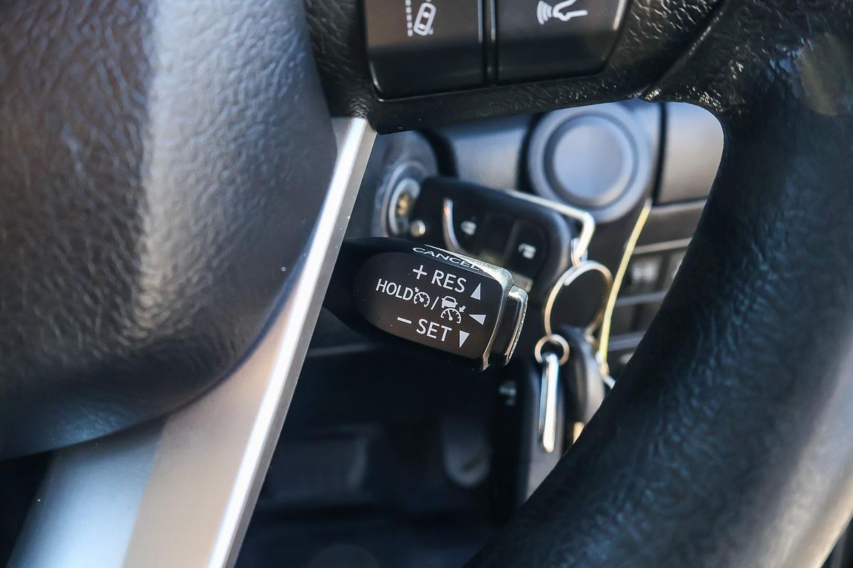 2020 Toyota Hilux SR GUN126R 4X4