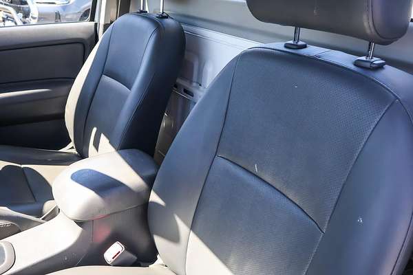 2013 Toyota Hilux Workmate TGN16R Rear Wheel Drive