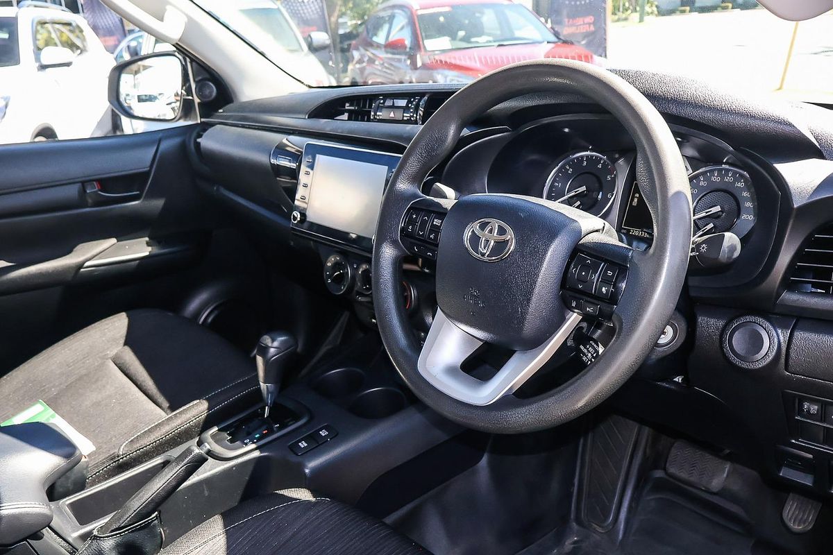 2020 Toyota Hilux SR GUN126R 4X4