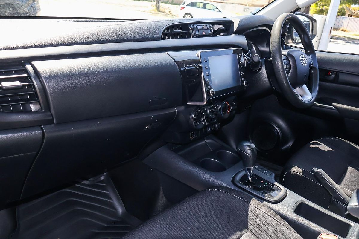 2020 Toyota Hilux SR GUN126R 4X4