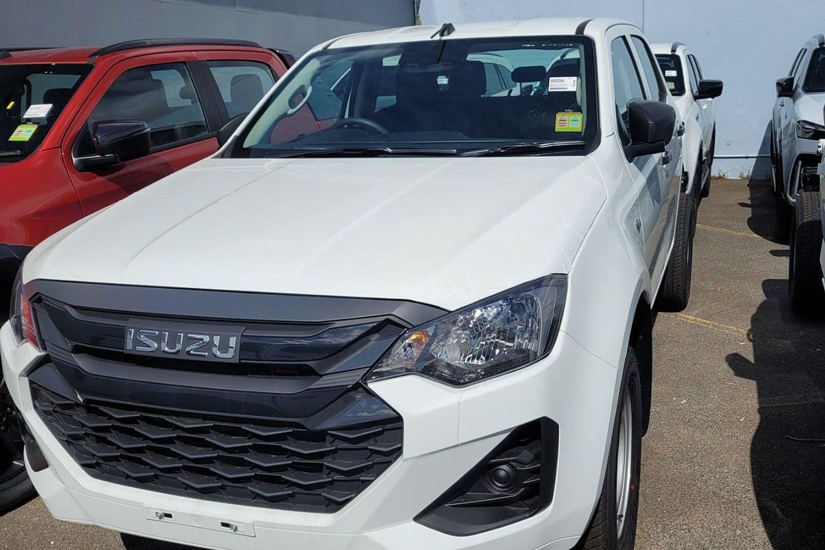 2025 Isuzu D-MAX SX High Ride Rear Wheel Drive