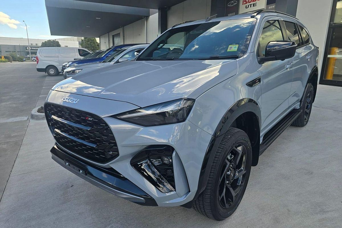 2025 Isuzu MU-X X-TERRAIN