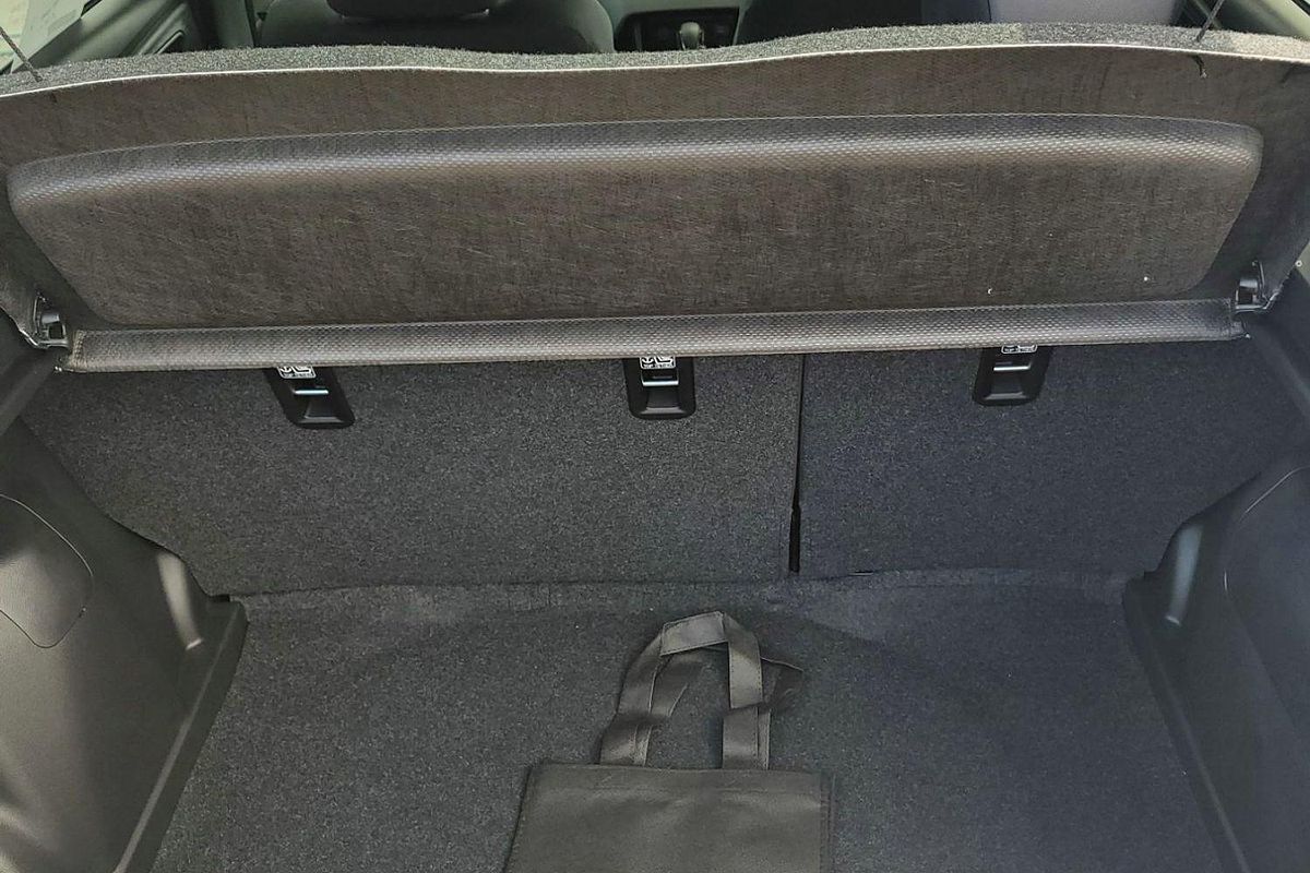 2024 Suzuki Swift Hybrid Plus UZ