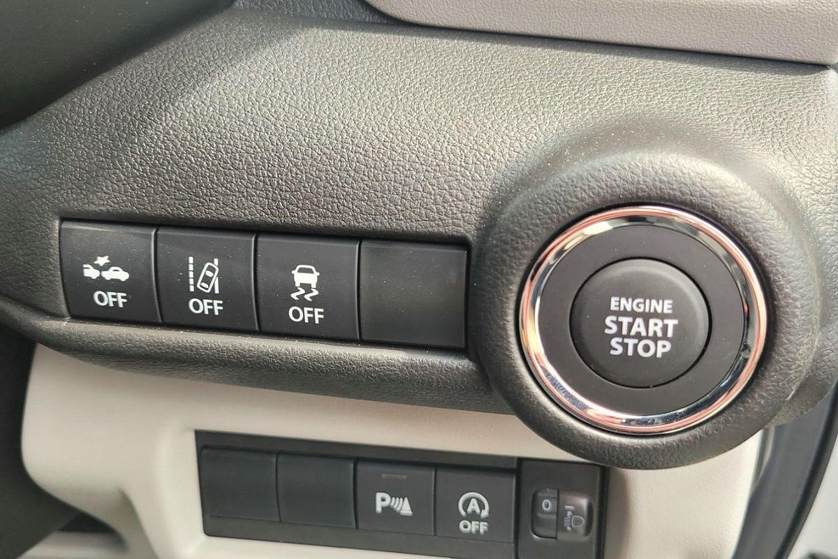 2024 Suzuki Swift Hybrid Plus UZ