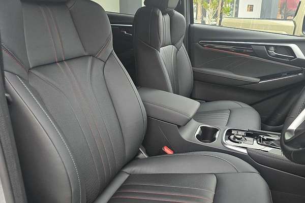 2025 Isuzu MU-X X-TERRAIN