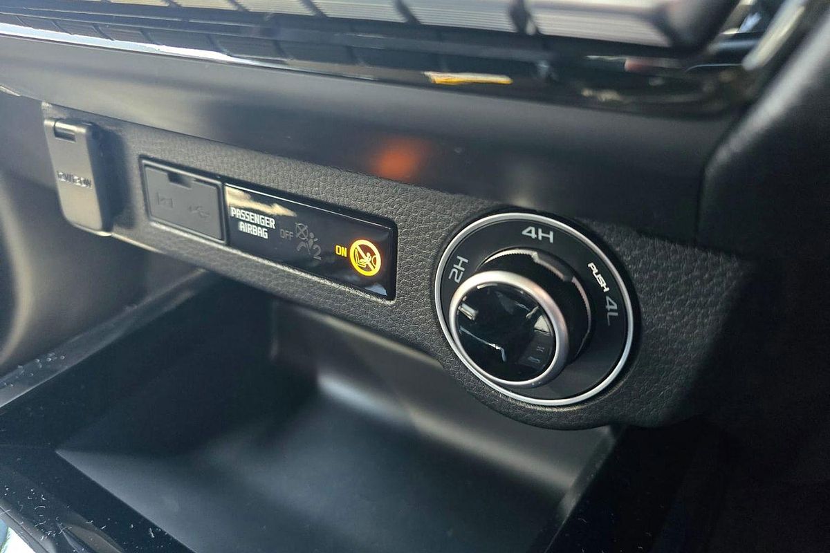 2025 Isuzu D-MAX X-TERRAIN 4X4