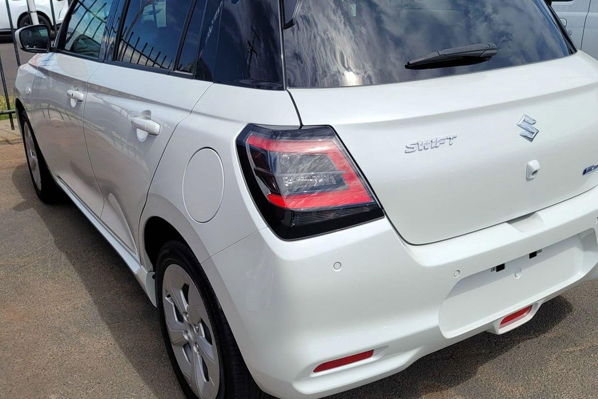 2024 Suzuki Swift Hybrid Plus UZ