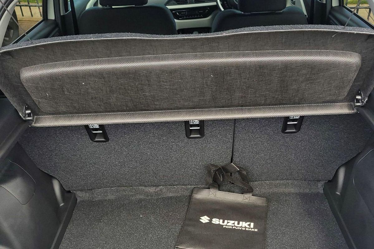 2024 Suzuki Swift Hybrid Plus UZ