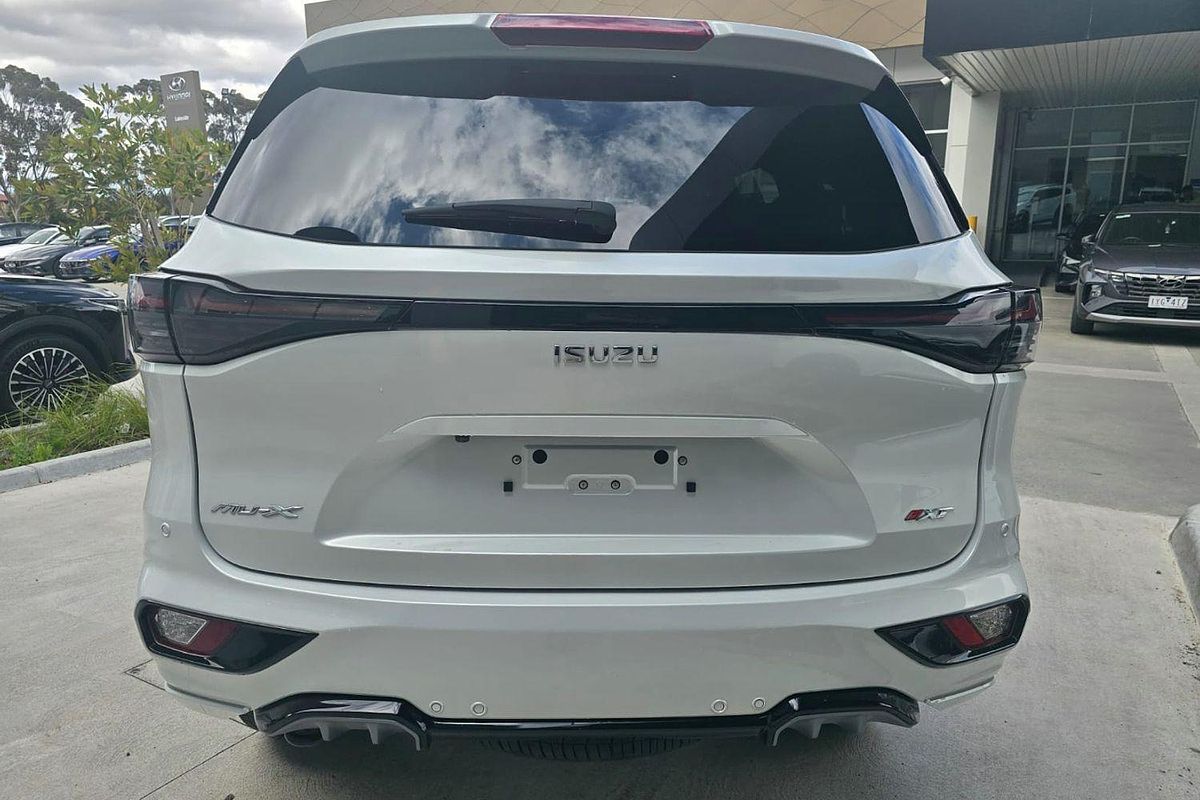 2025 Isuzu MU-X X-TERRAIN