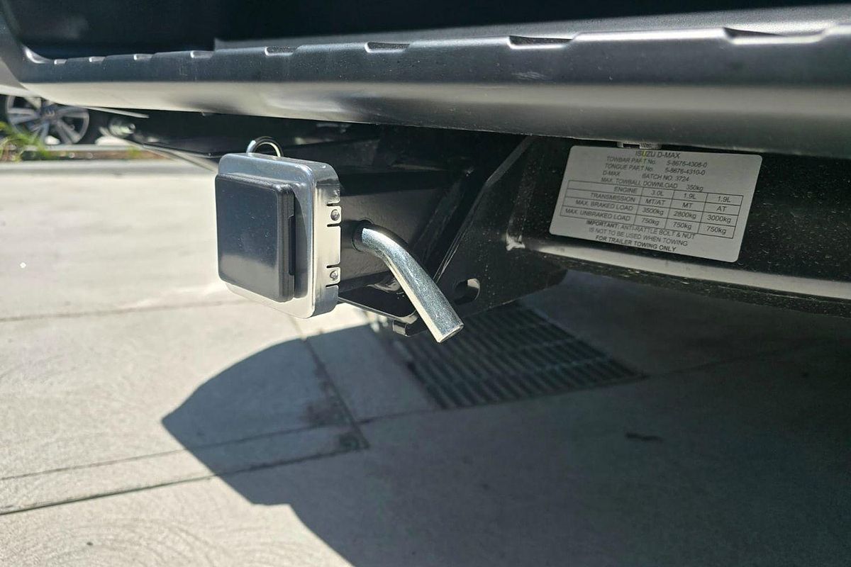 2025 Isuzu D-MAX X-TERRAIN 4X4