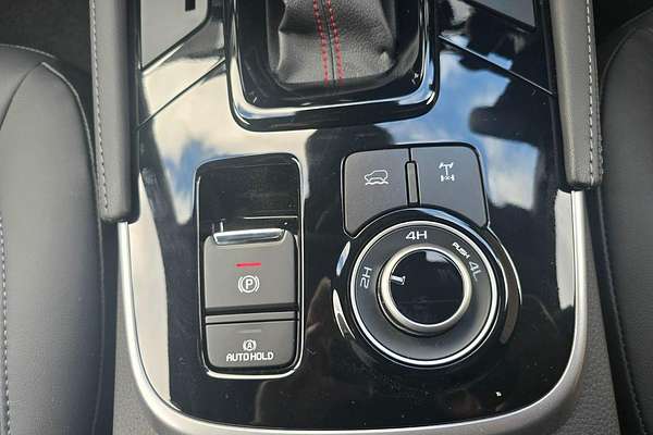 2025 Isuzu MU-X X-TERRAIN