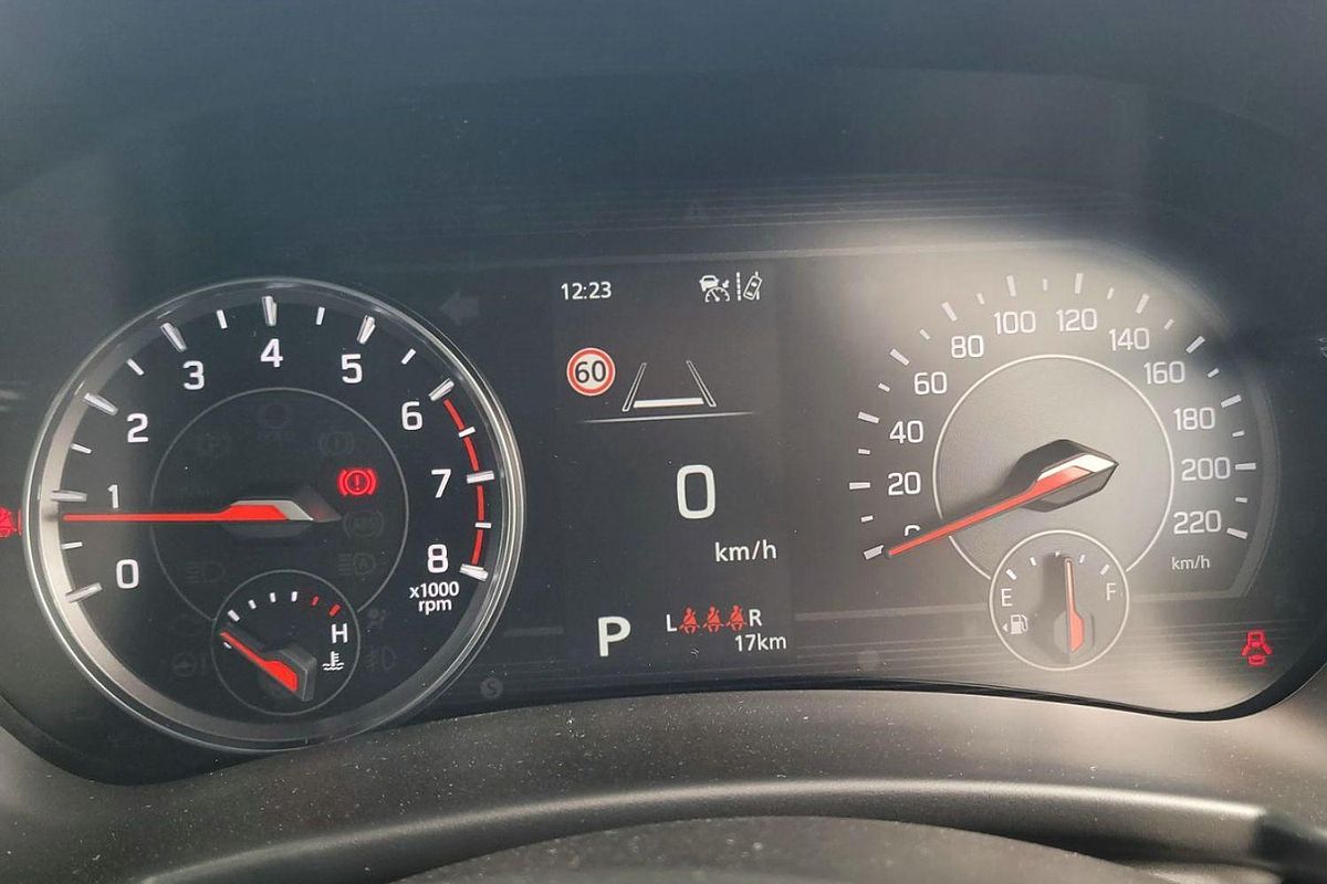 2024 Suzuki Swift Hybrid Plus UZ