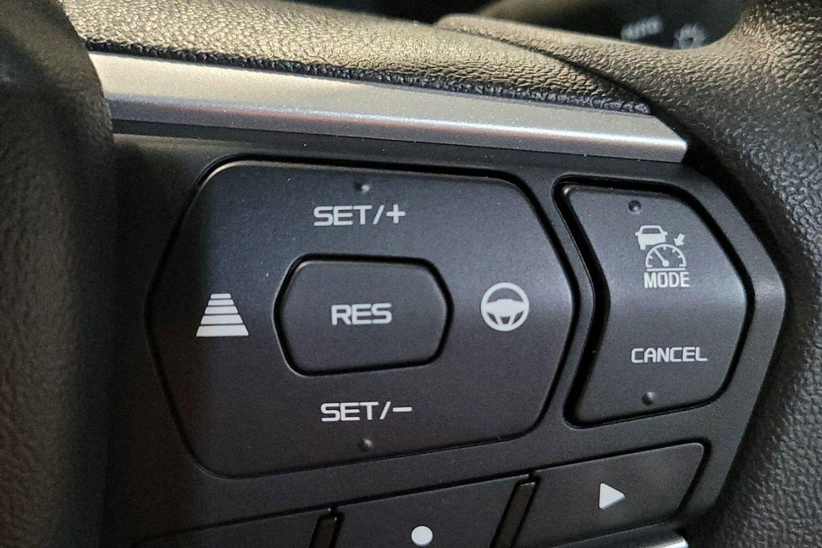 2025 Isuzu MU-X LS-M