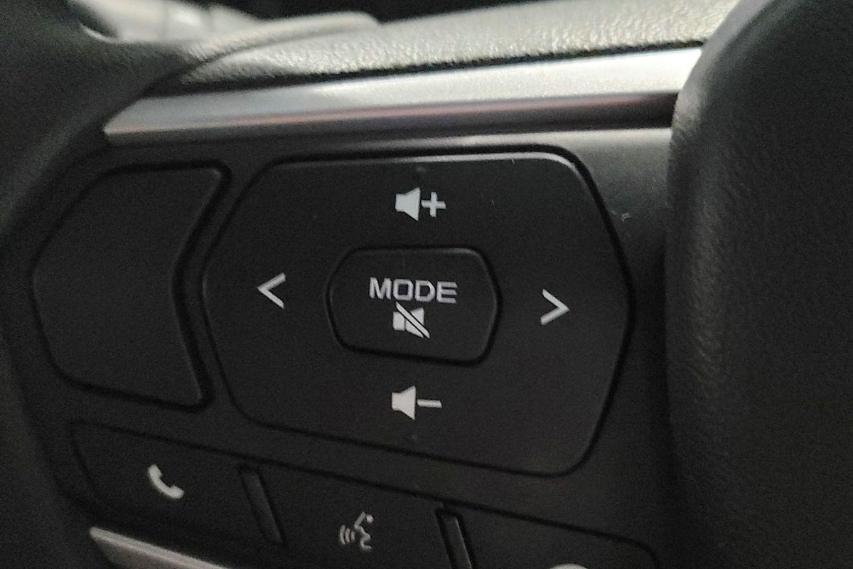 2025 Isuzu MU-X LS-M