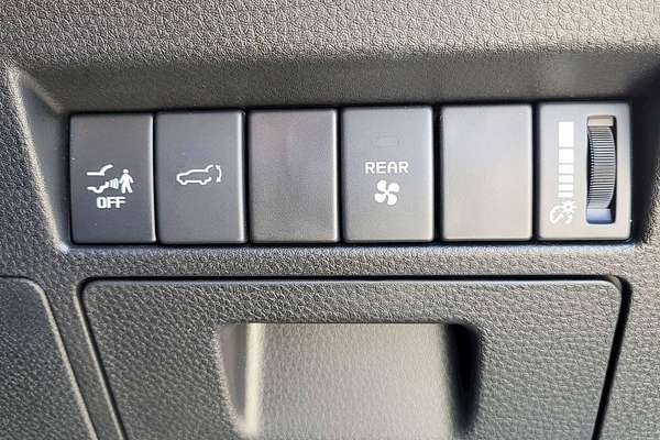 2025 Isuzu MU-X LS-U