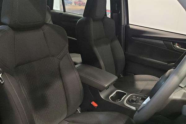 2025 Isuzu MU-X LS-M