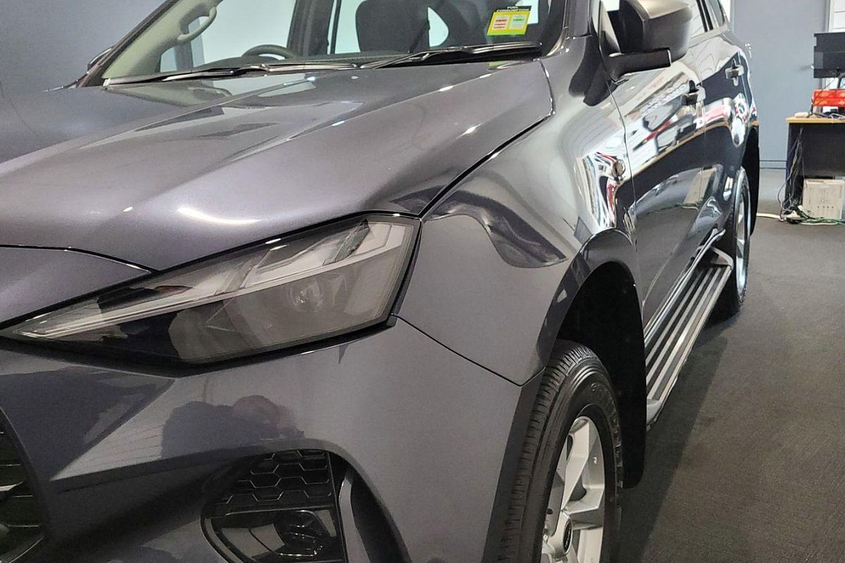 2025 Isuzu MU-X LS-M