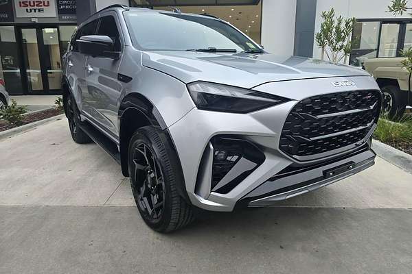 2025 Isuzu MU-X X-TERRAIN