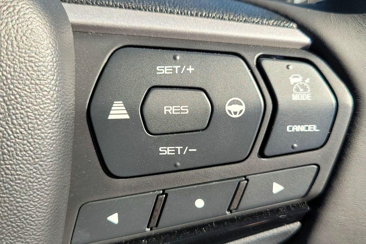 2025 Isuzu MU-X LS-T