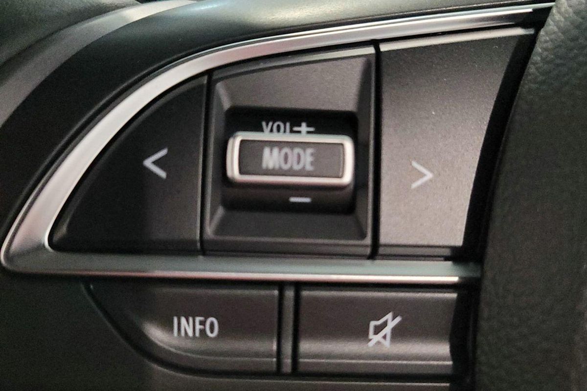 2025 Suzuki Swift Hybrid GLX UZ