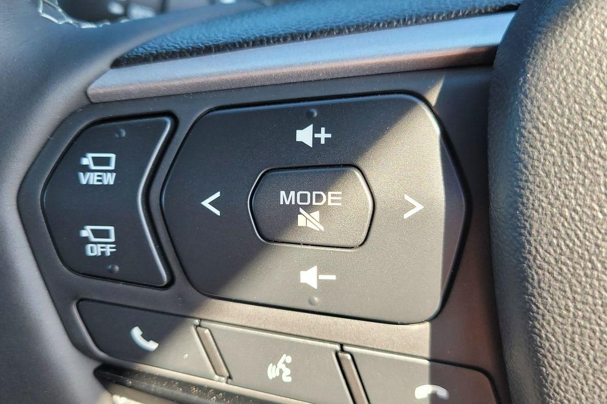 2025 Isuzu MU-X LS-T