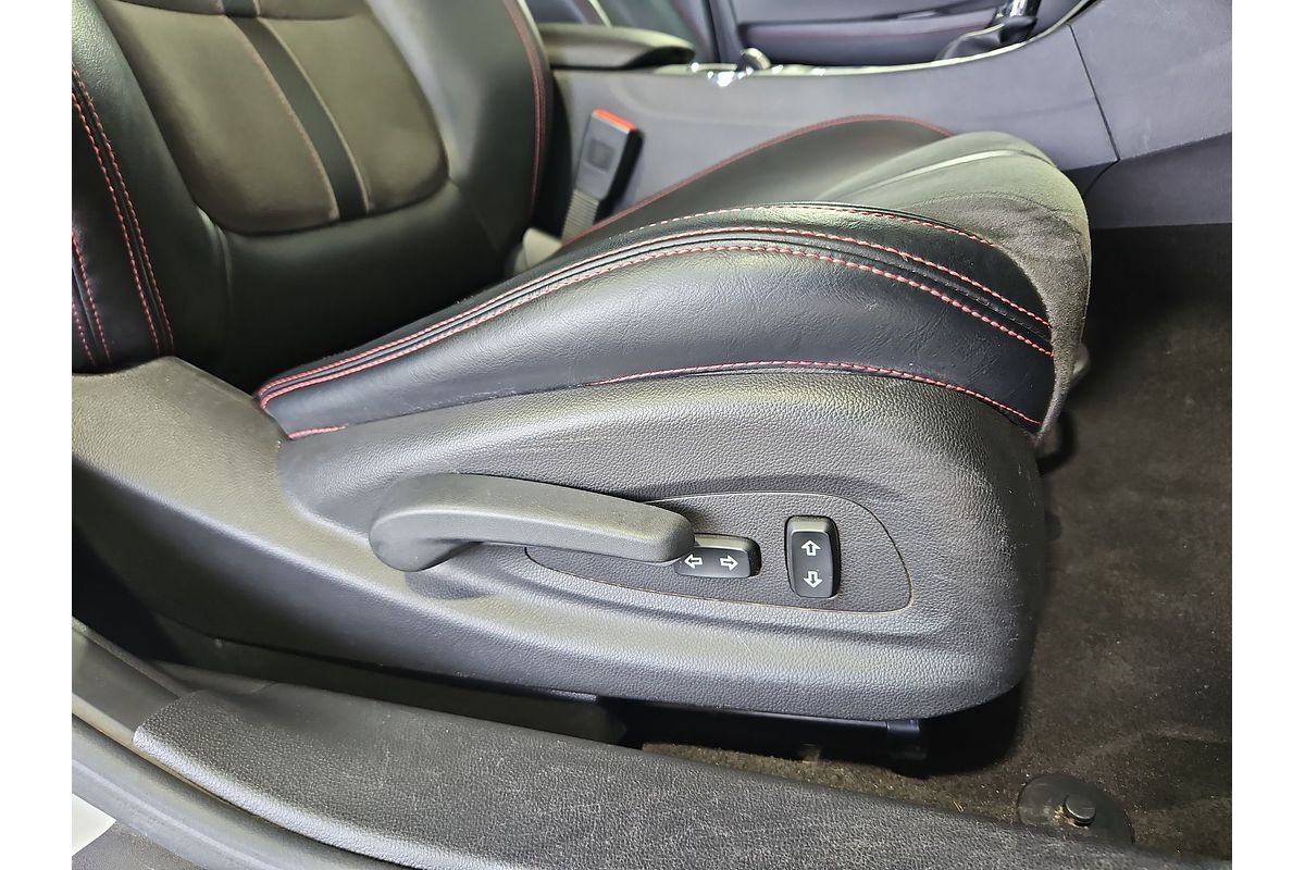 2016 Holden Commodore SV6 Black VF Series II