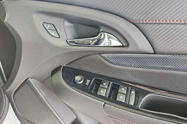 2016 Holden Commodore SV6 Black VF Series II