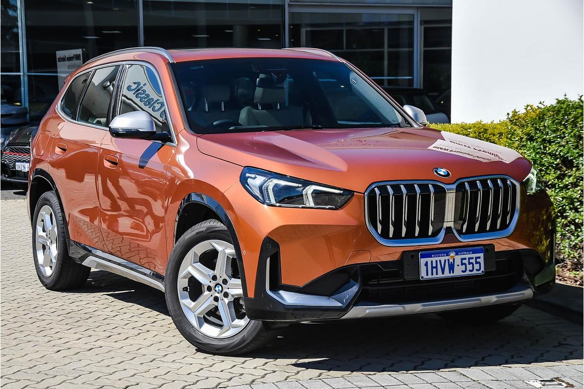 2023 BMW X1 sDrive18i U11