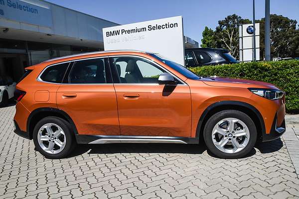 2023 BMW X1 sDrive18i U11