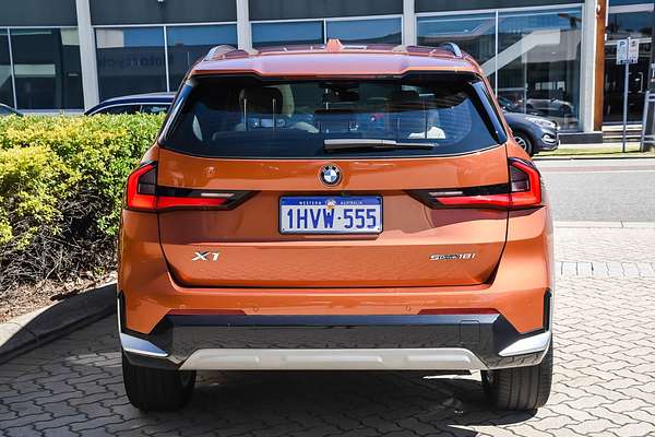 2023 BMW X1 sDrive18i U11