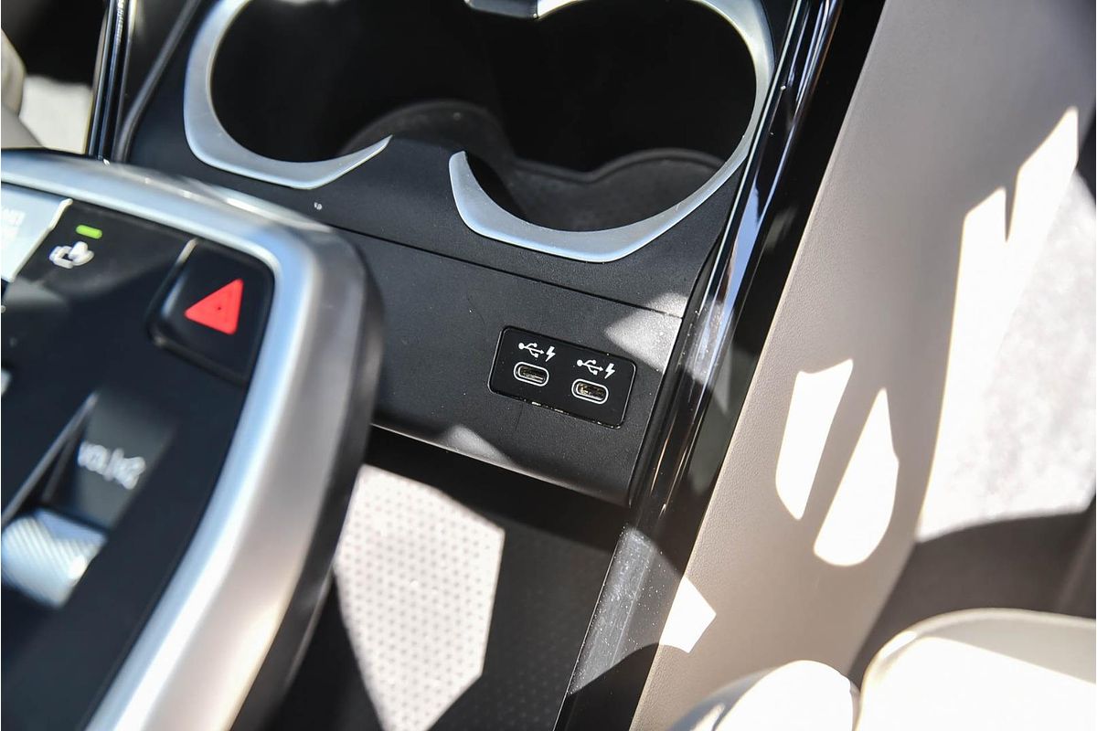 2023 BMW X1 sDrive18i U11