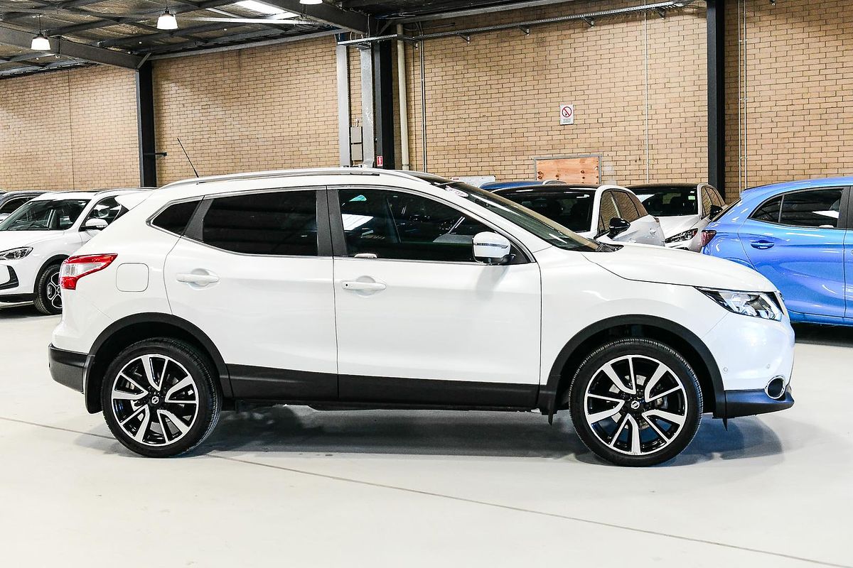 2017 Nissan QASHQAI Ti J11