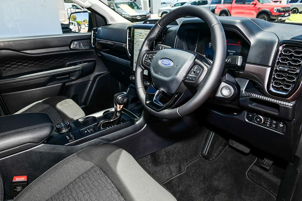 2025 Ford Ranger XLT 4X4 2.0L