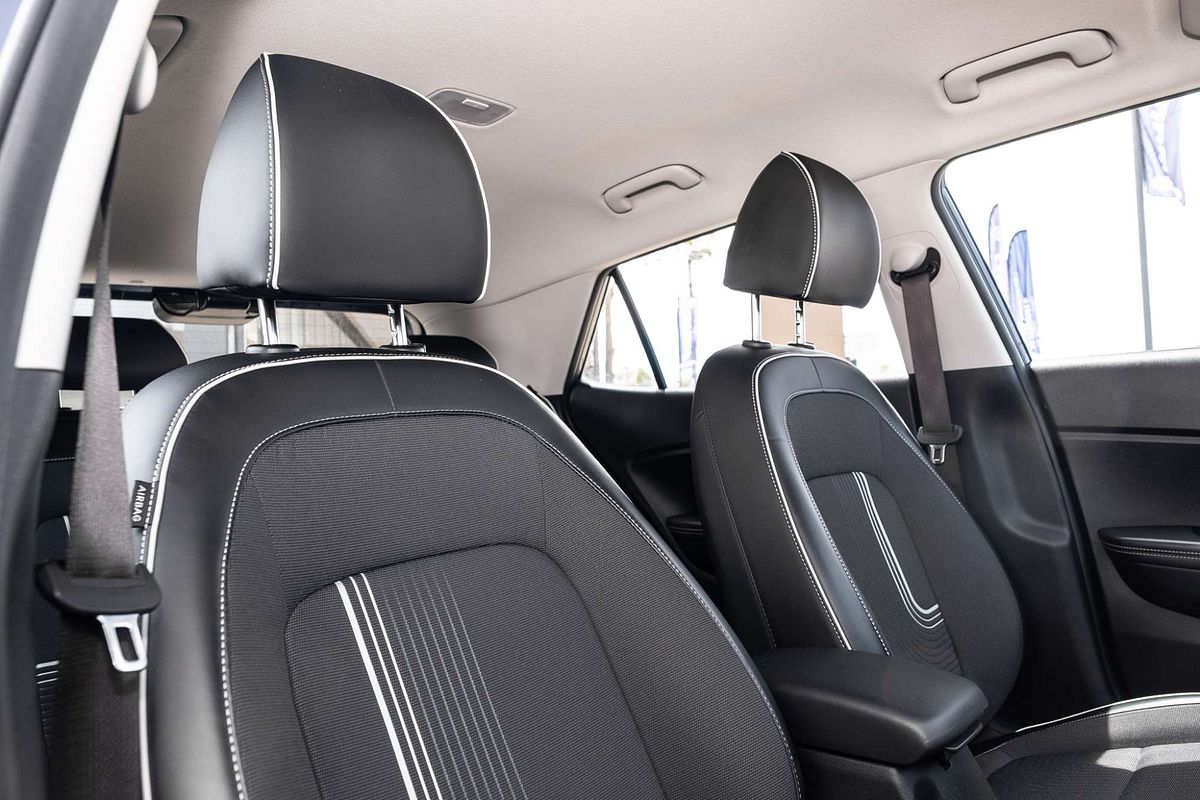 2022 Hyundai Venue Active QX.V4