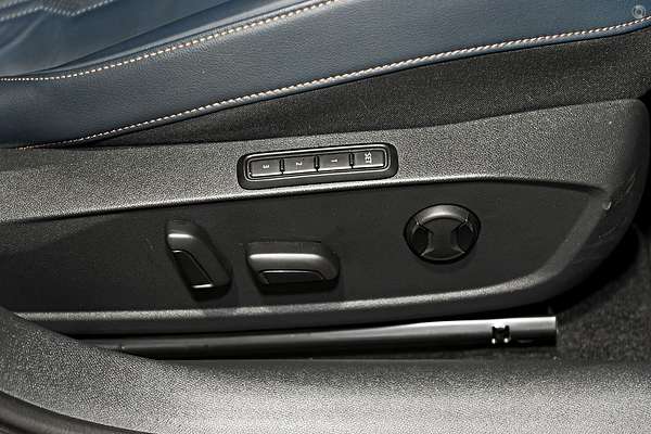 2024 CUPRA Leon VZx KL