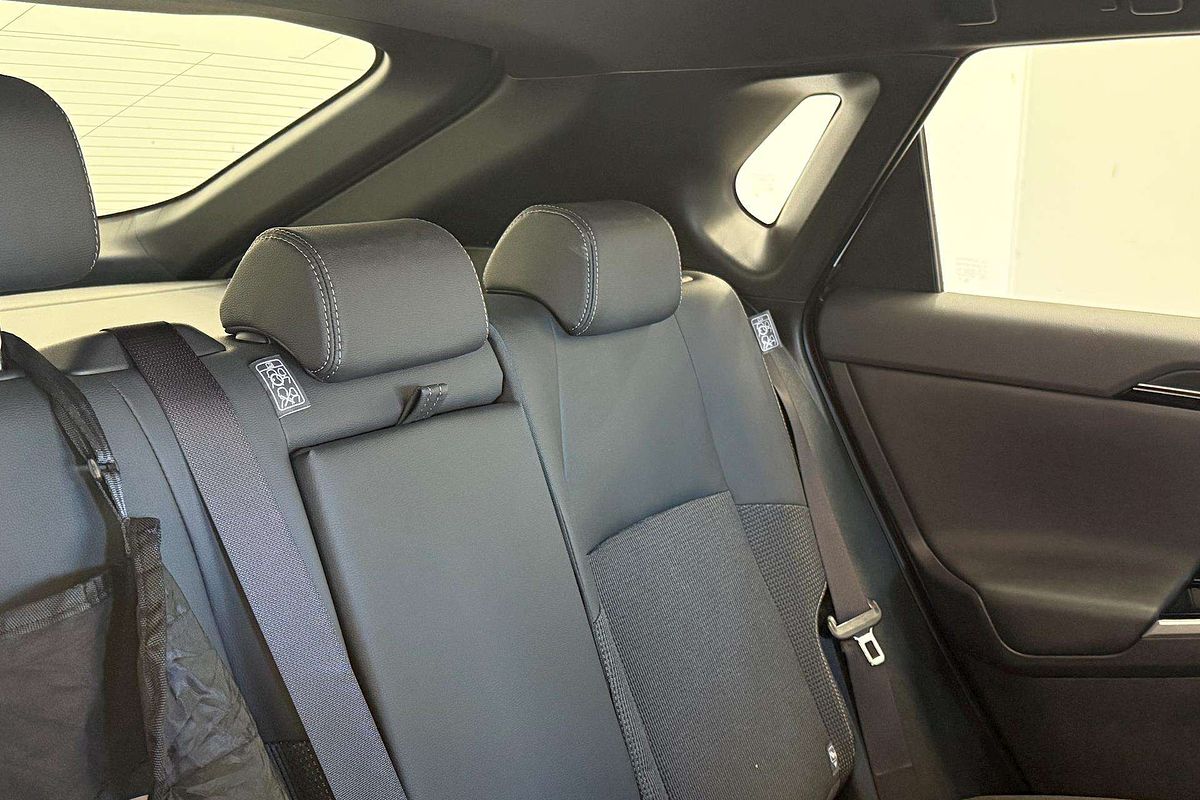 2024 Toyota bZ4X XEAM10R